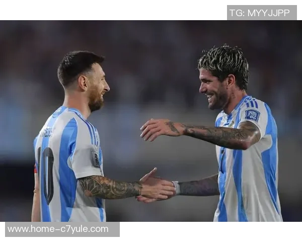 梅西苏亚雷斯德保罗全力训练阿连德等球员继续缺席备战